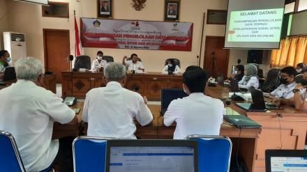 Desa Gobleg bersama Dinsos Kabupaten Buleleng ikuti pelatihan SIKS-NG di Dinas Sosial Provinsi Bali